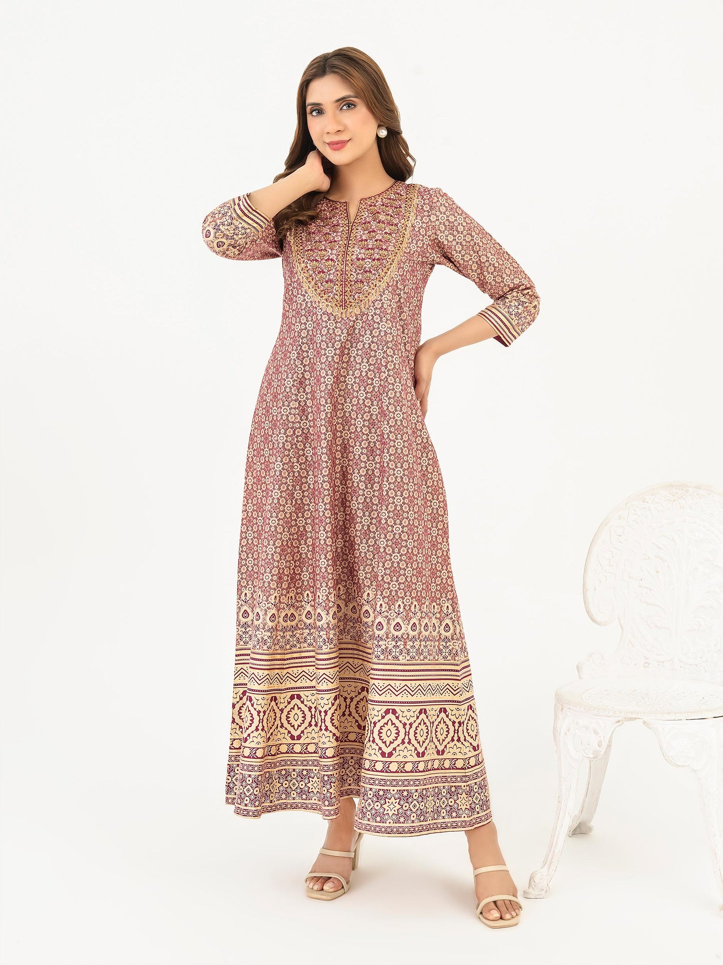 Lawn Pishwas-Embroidered (Pret)