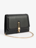 textured-clutch