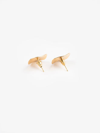 stud-earrings