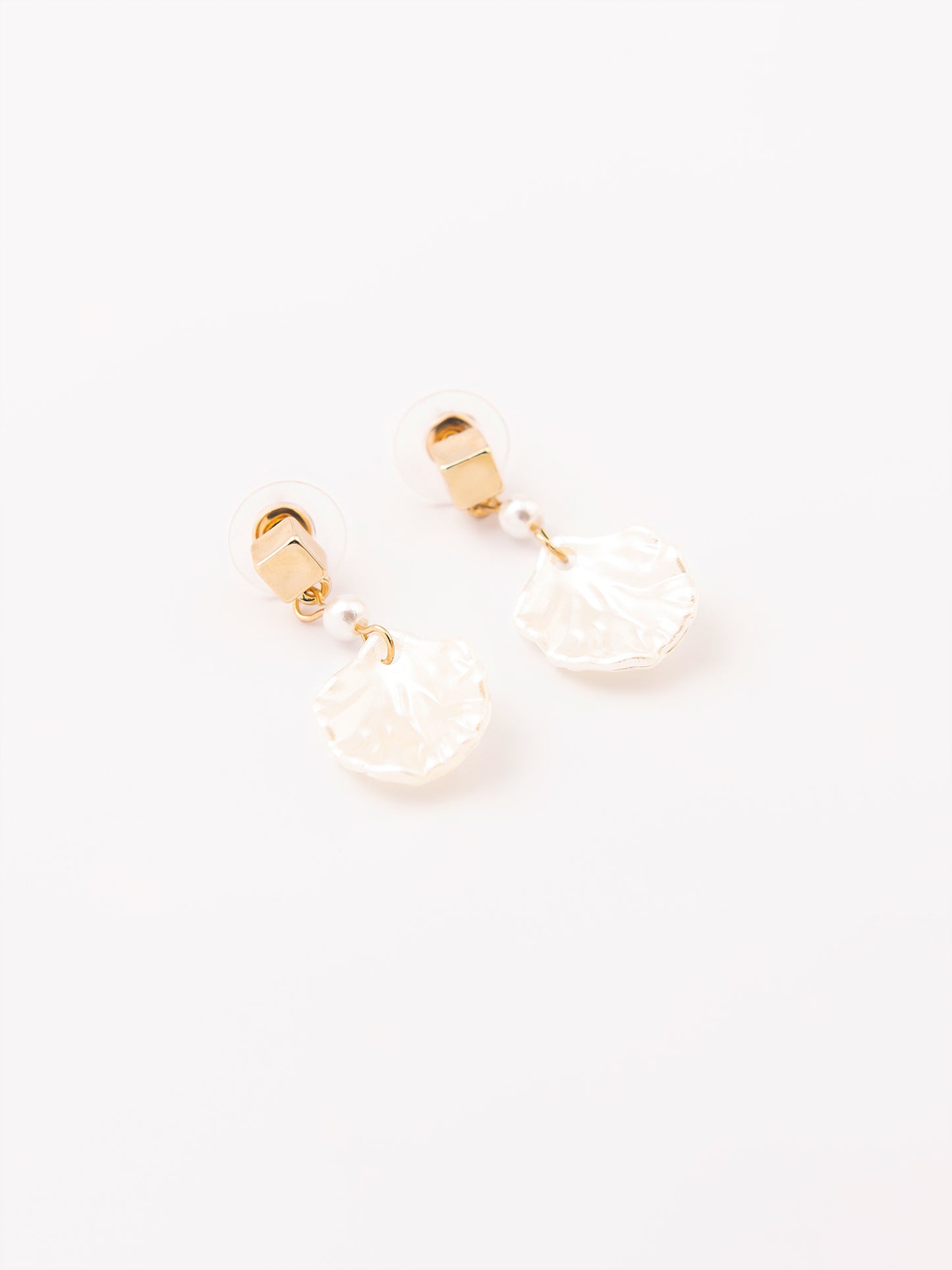 Shell Drop Earrings