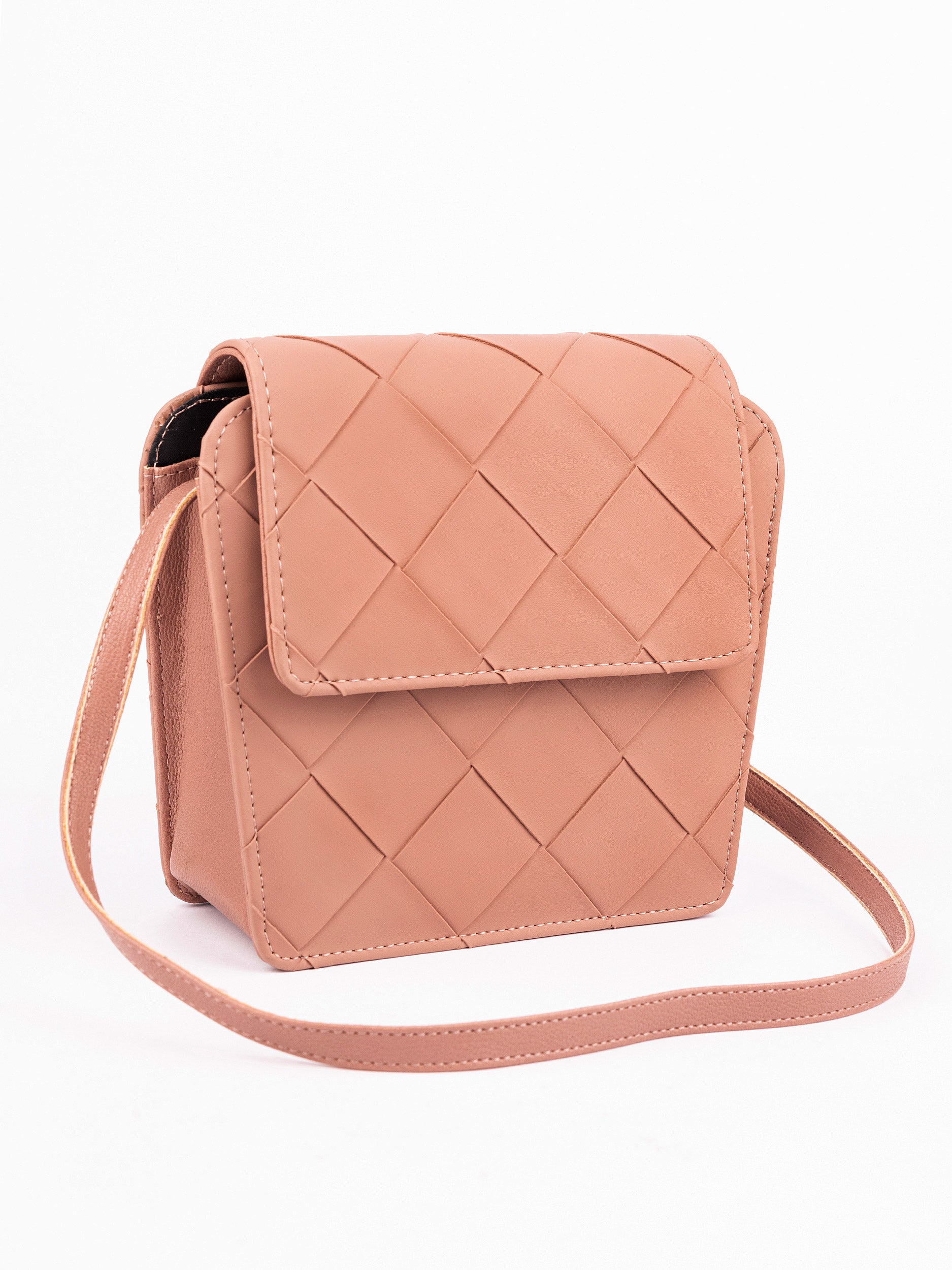 Criss Cross Pattern Handbag – Limelightpk