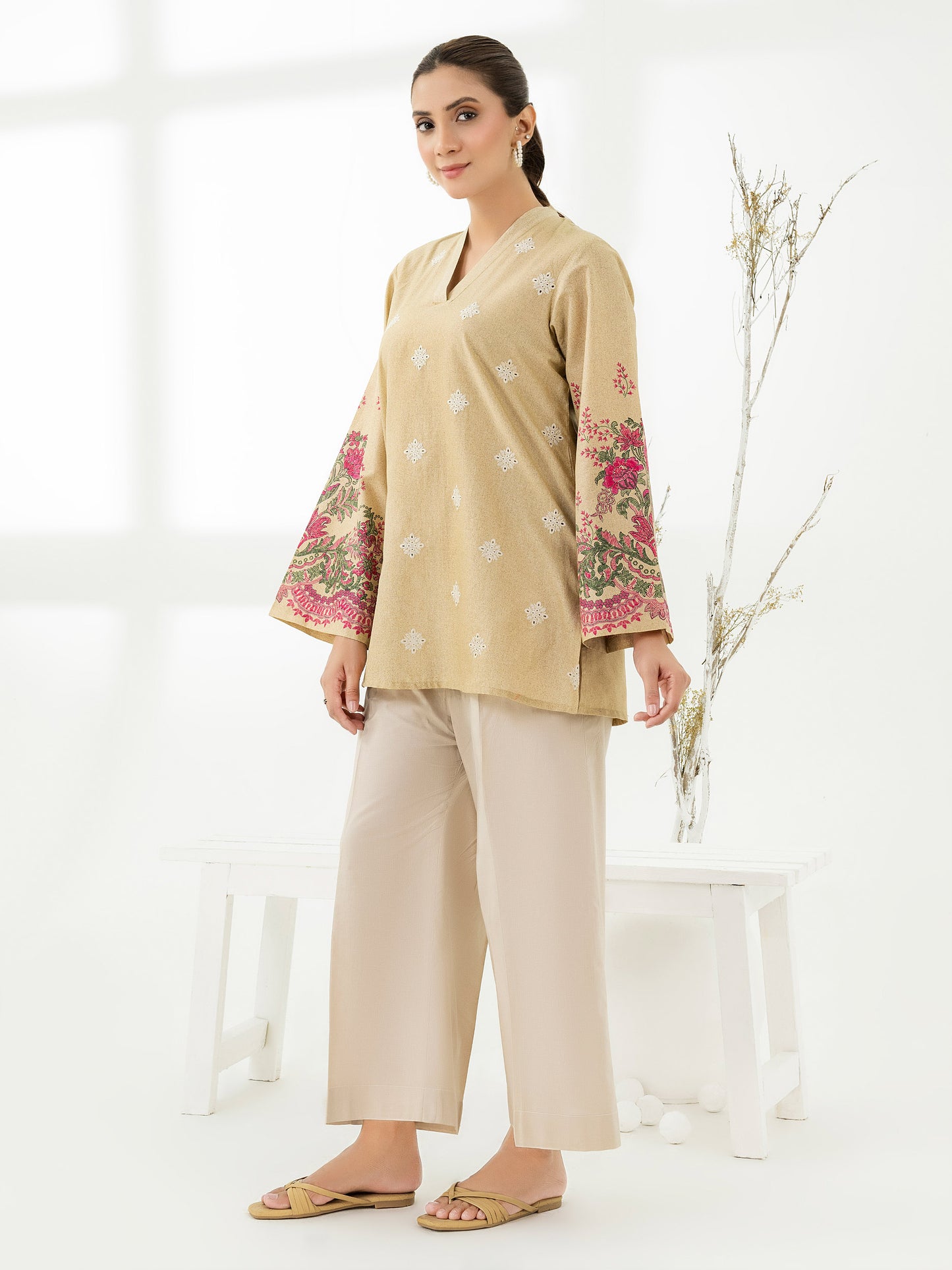 Cambric Kurti-Embroidered (Pret)