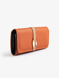 classic-brooch-wallet