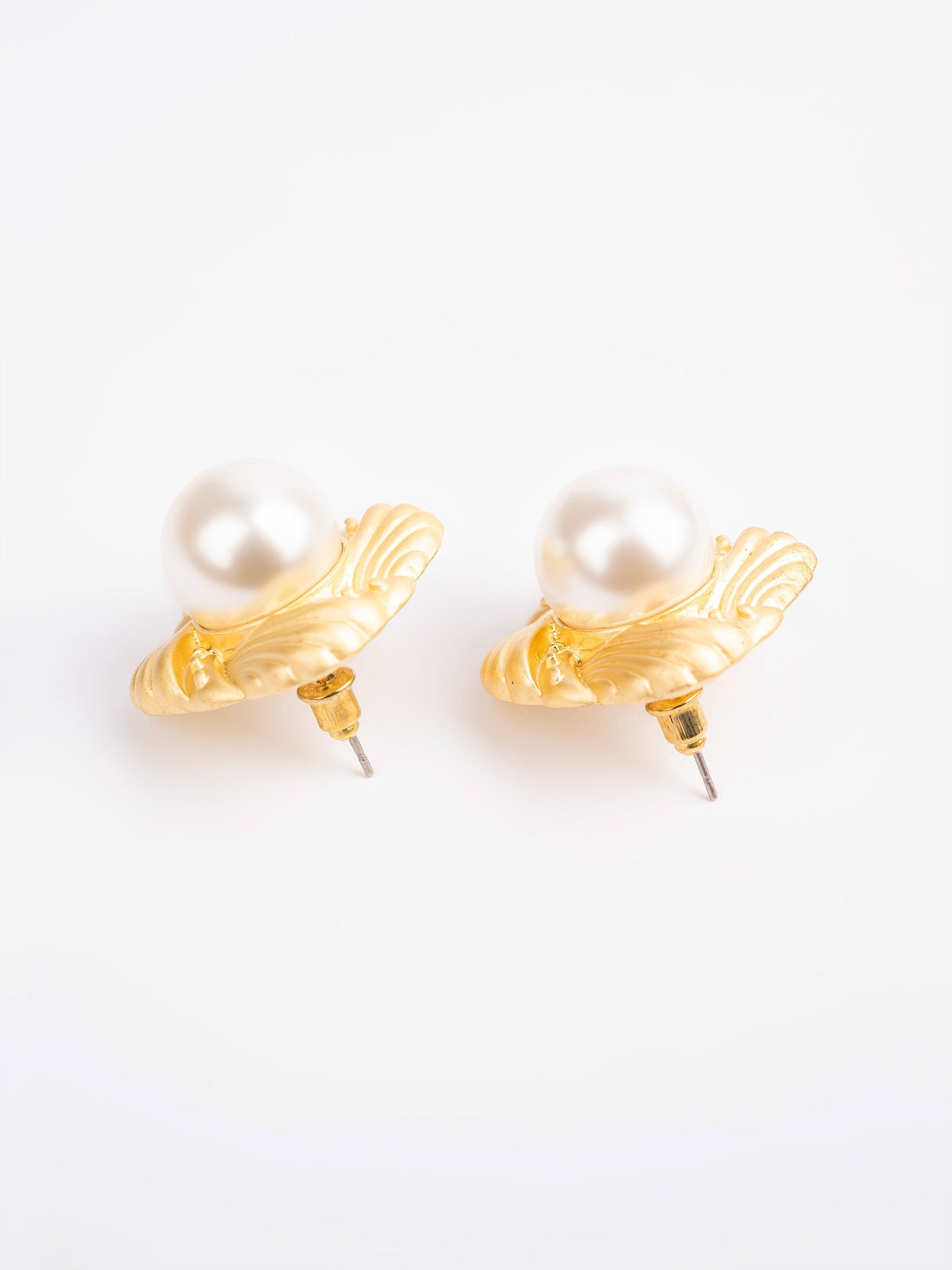 Pearl Studs