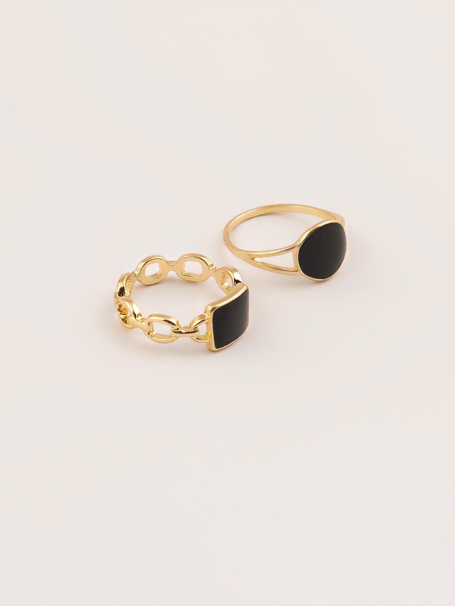 Loop Textured Ring Set