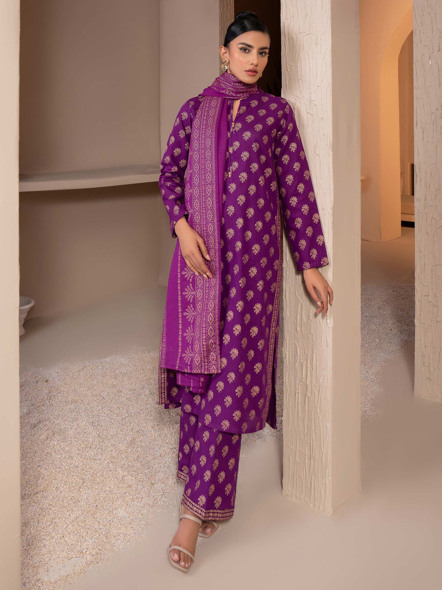 3 Piece Khaddar Suit-Paste Print (Unstitched)