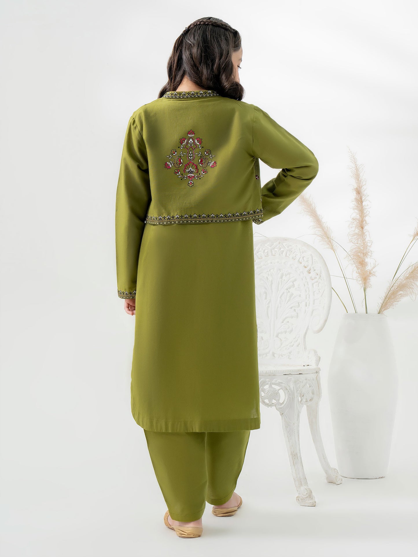 2 Piece Khaddar Suit-Embroidered