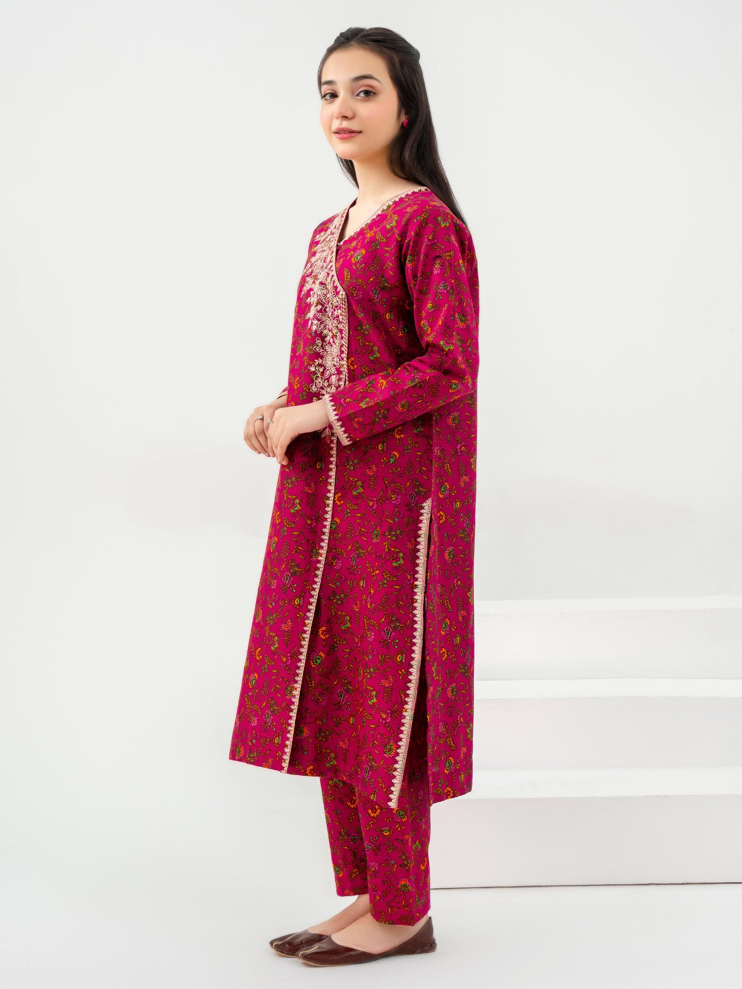 2 Piece Khaddar Suit-Embroidered