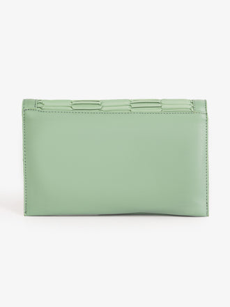 pleated-flap-clutch