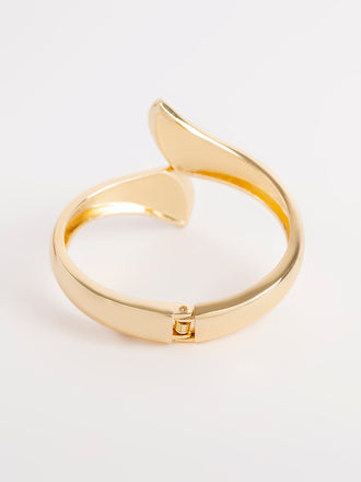 minimal-gold-bangle-bracelet