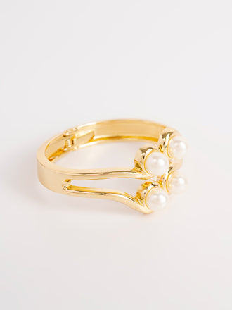 pearl-cuff-bracelet