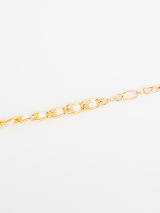 asymmetrical-chain-necklace