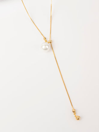 minimal-pearl-necklace