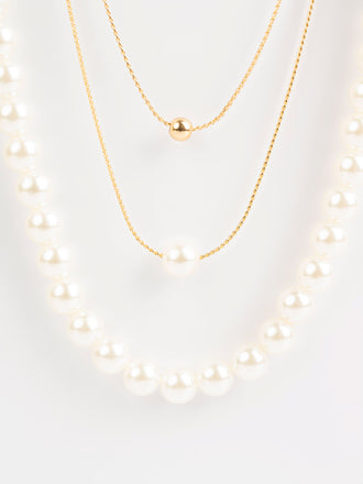 tri-layered-pearl-necklace