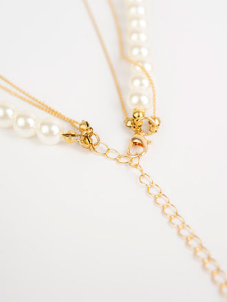 tri-layered-pearl-necklace