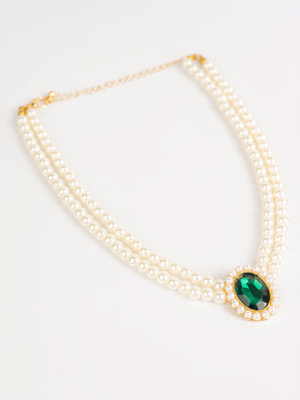 layered-pearl-necklace