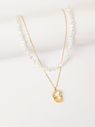 layered-pearl-necklace