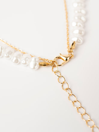 layered-pearl-necklace