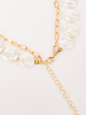 hanging-pearl-charm-necklace