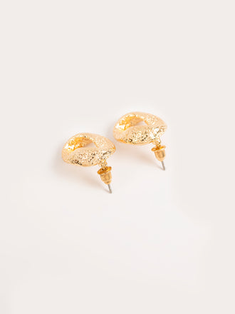 classic-gold-earrings