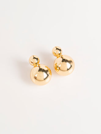 round-gold-studs