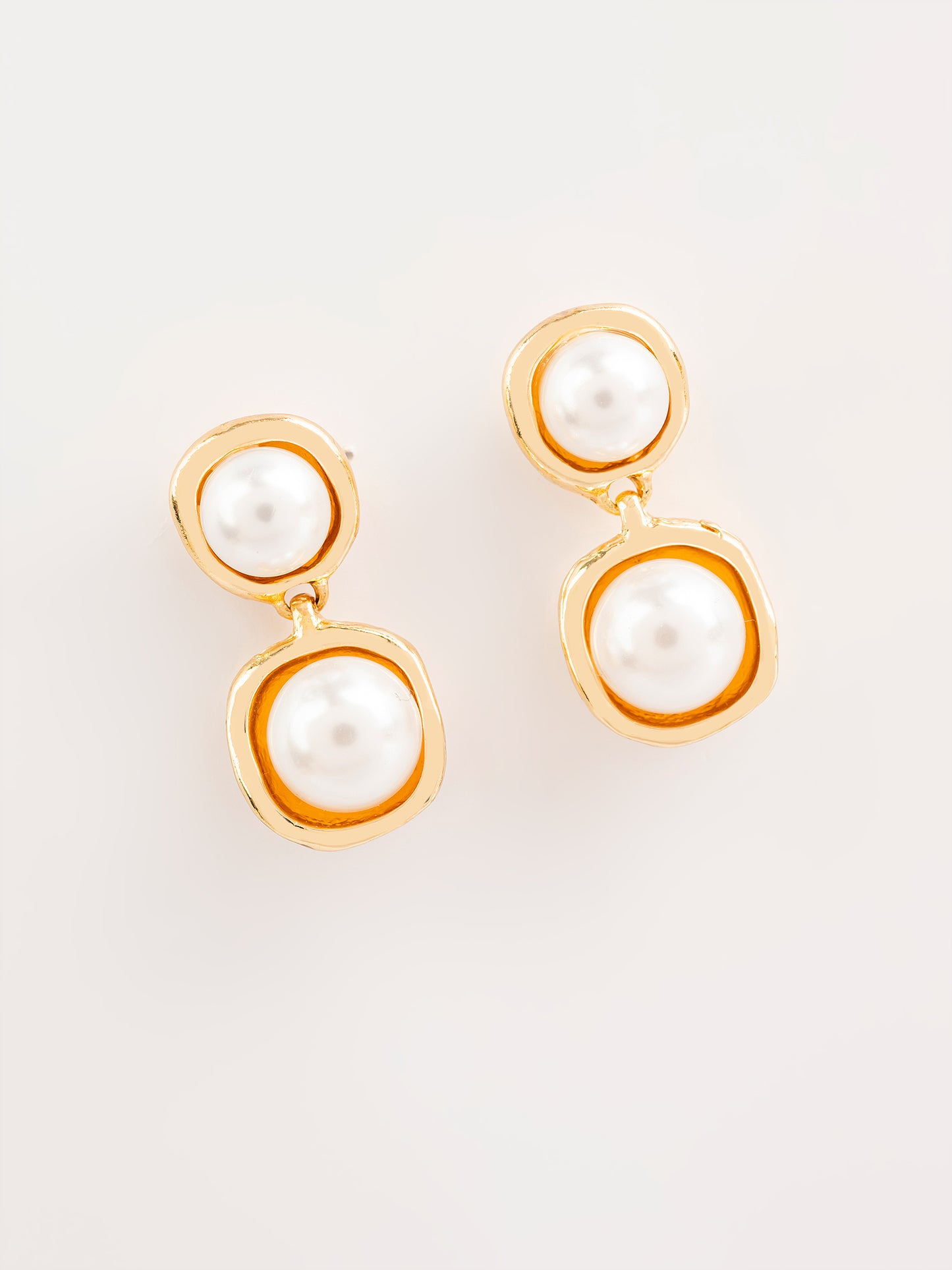 Dangling Pearl Earrings