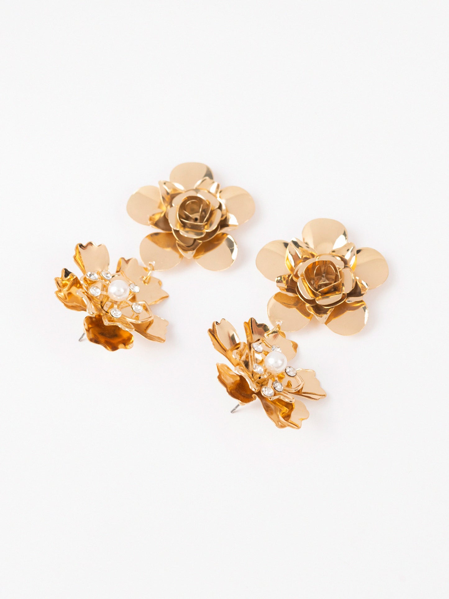 Dangling Flower Earrings