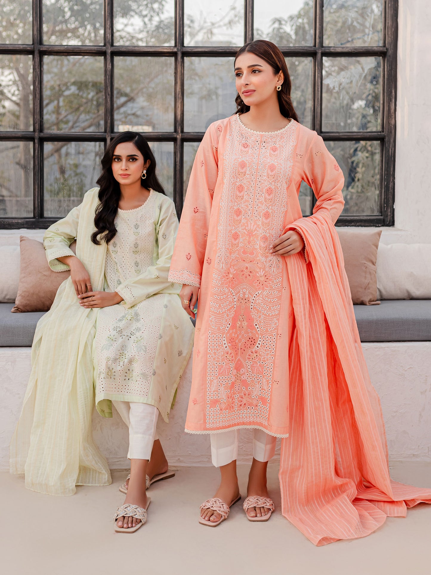 2 Piece Lawn Suit-Embroidered (Unstitched)