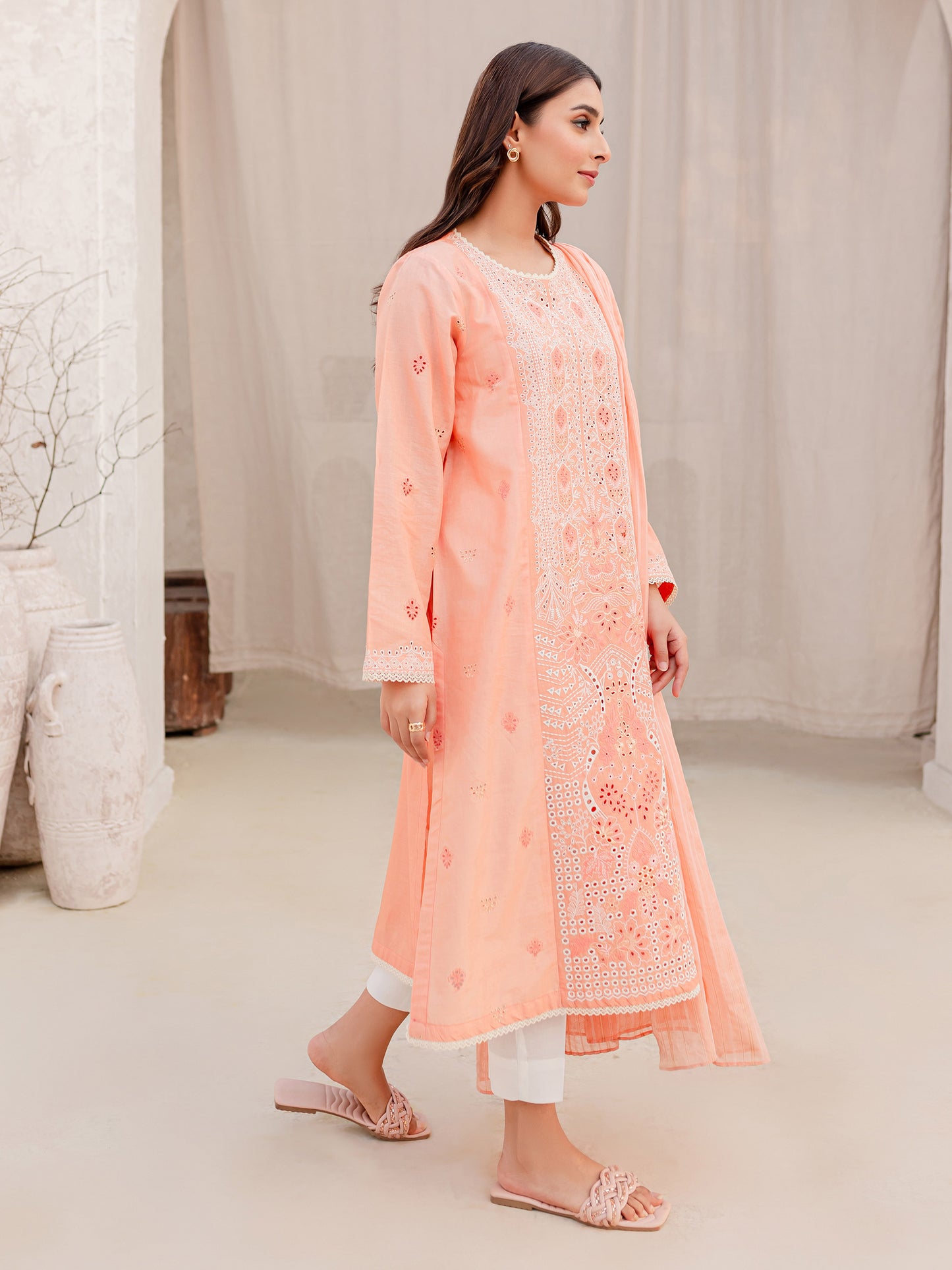 2 Piece Lawn Suit-Embroidered (Unstitched)