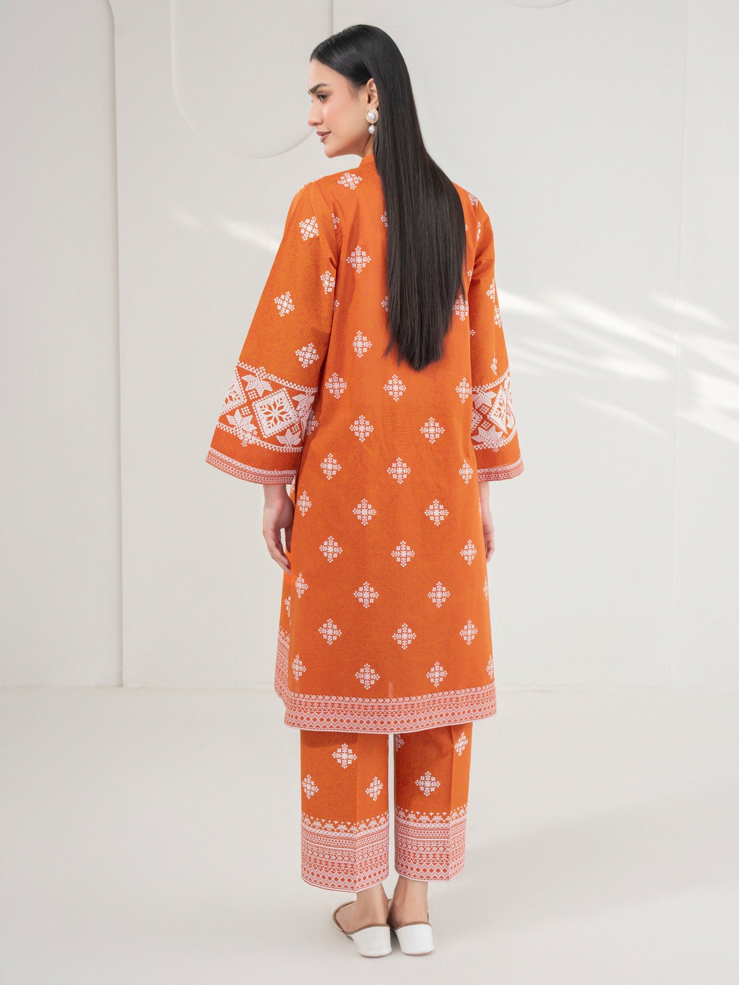 2 Piece Lawn Suit-Embroidered (Pret)