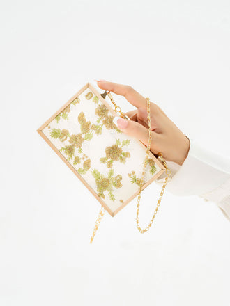 embroidered-clutch