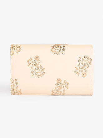 embroidered-clutch