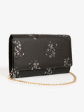 embroidered-clutch