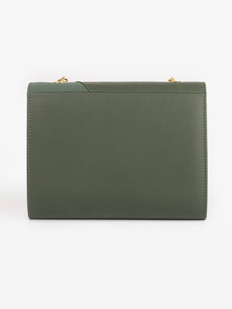 abstract-flap-clutch