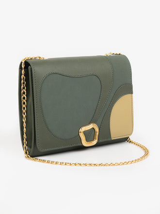 abstract-flap-clutch