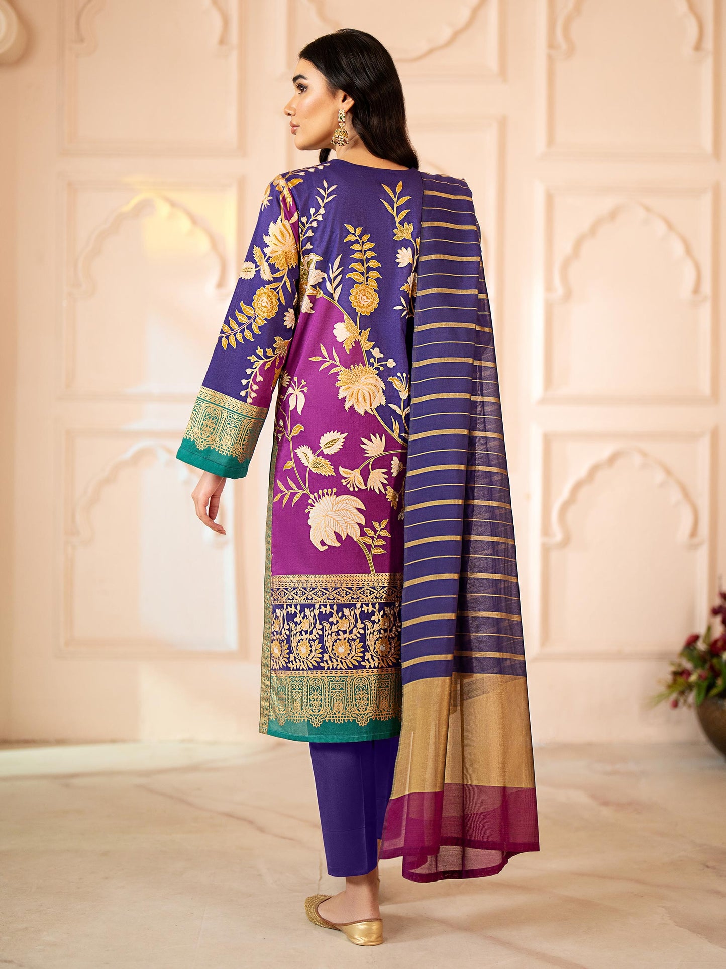 3 Piece Lawn Suit-Embroidered (Unstitched)