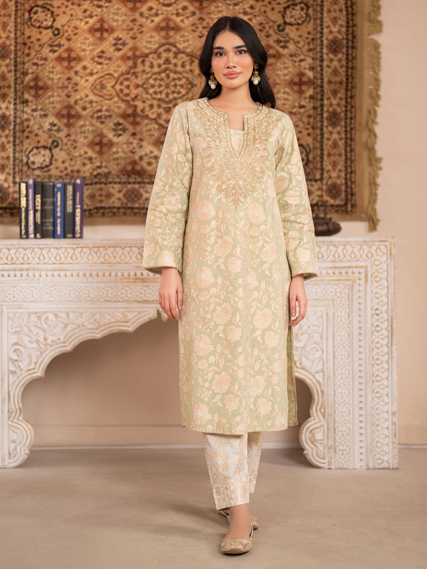 2 Piece Lawn Suit-Embroidered (Unstitched)