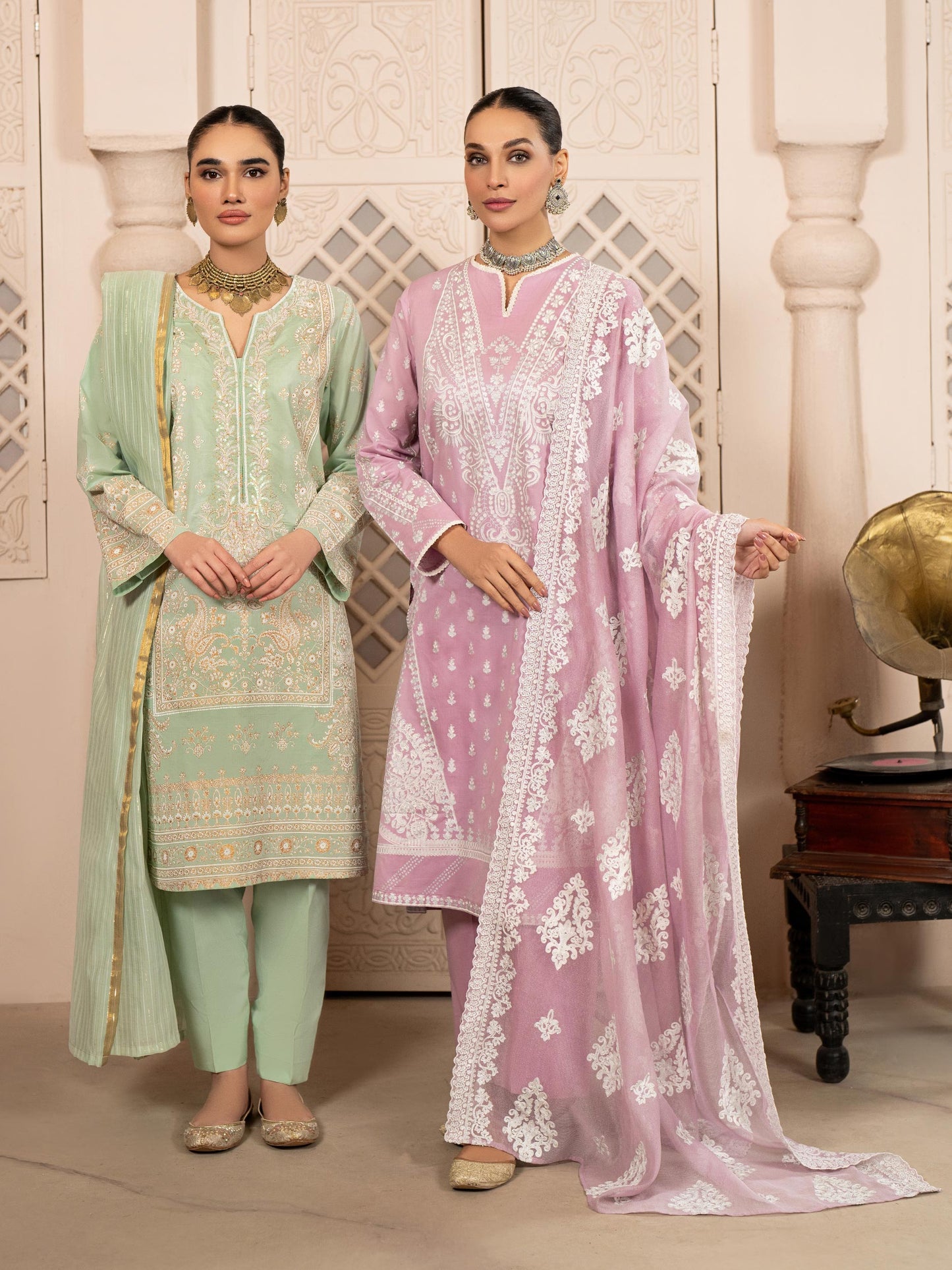 3 Piece Lawn Suit-Embroidered (Unstitched)