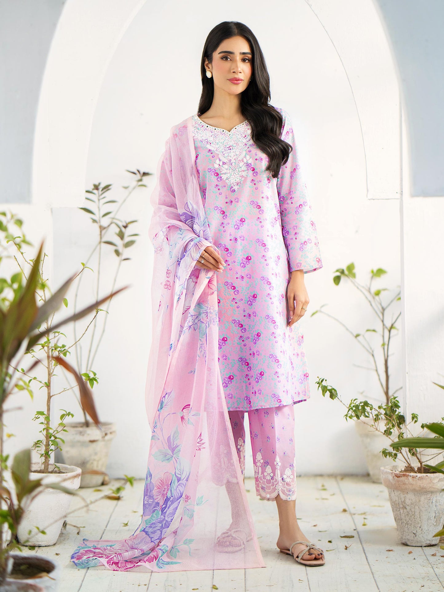 3 Piece Lawn Suit-Embroidered (Unstitched)