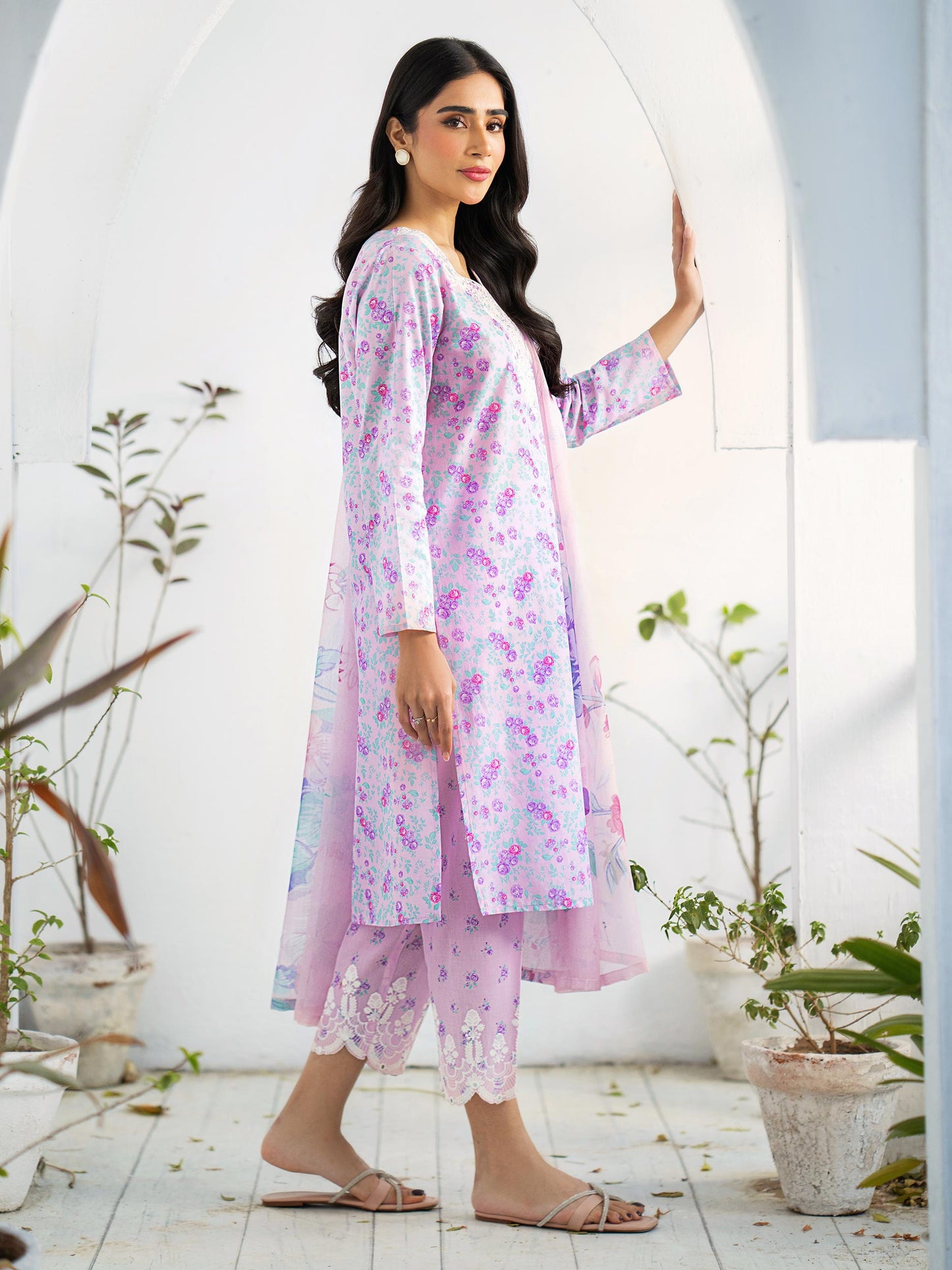 3 Piece Lawn Suit-Embroidered (Pret)