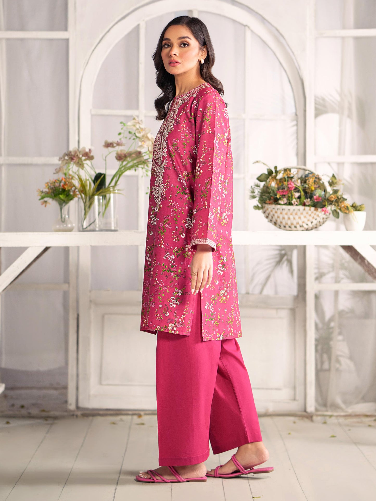 2 Piece Lawn Suit-Embroidered (Unstitched)