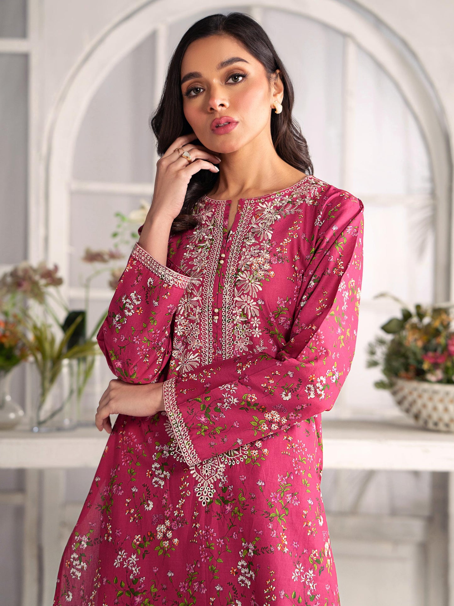 2 Piece Lawn Suit-Embroidered (Unstitched)