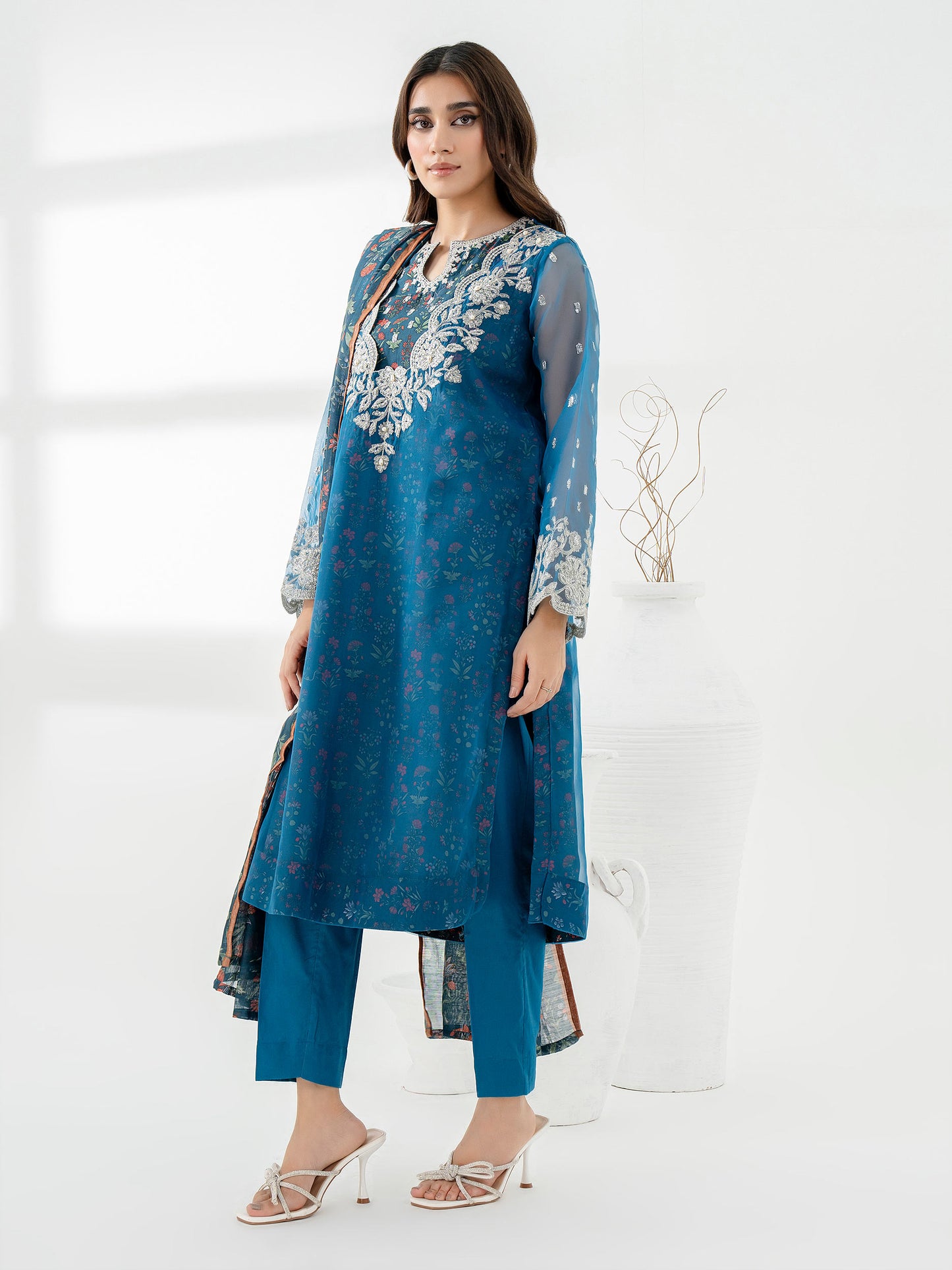 3 Piece Organza Suit-Embroidered (Pret)