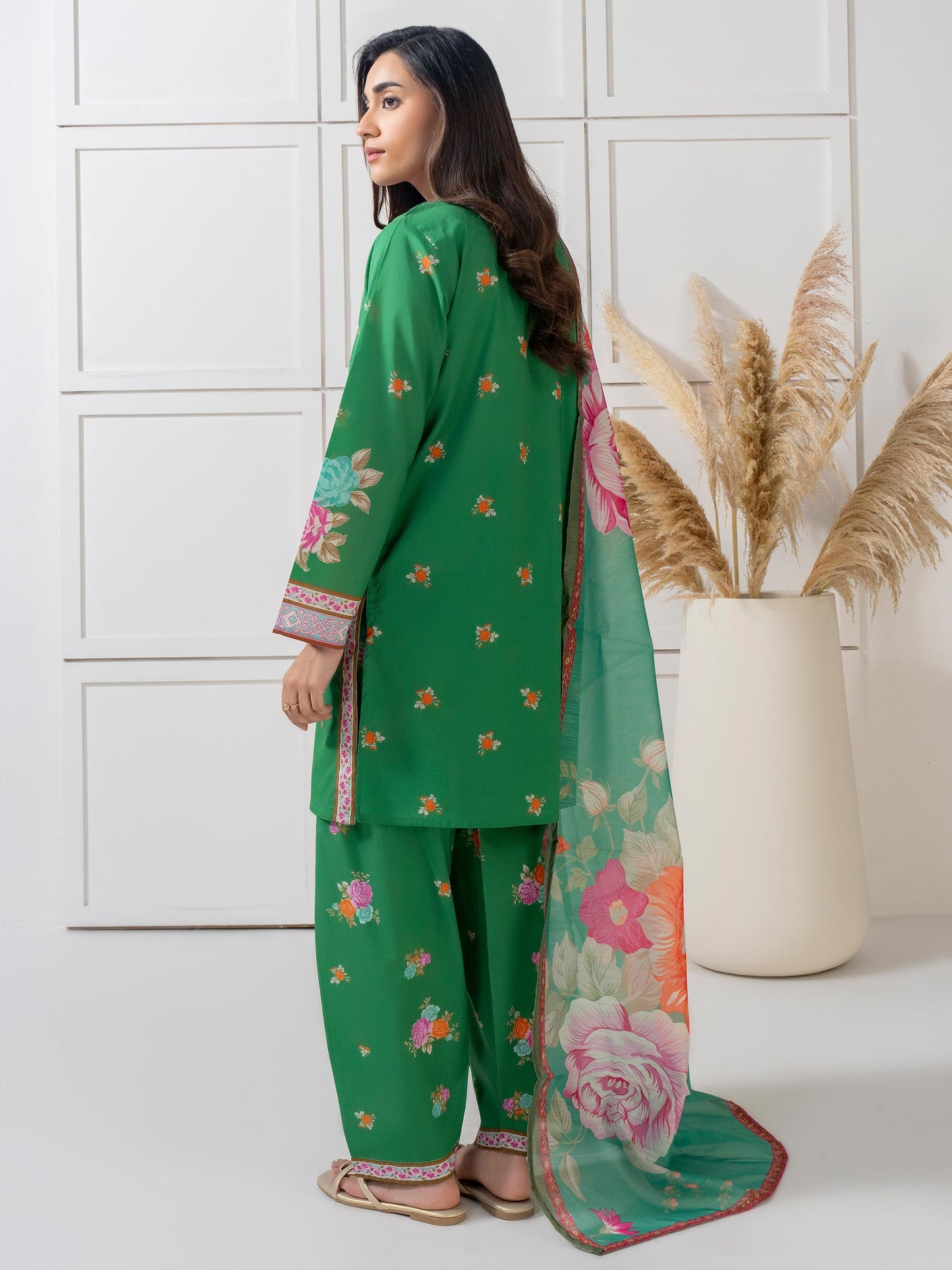 3 Piece Lawn Suit-Embroidered (Pret)