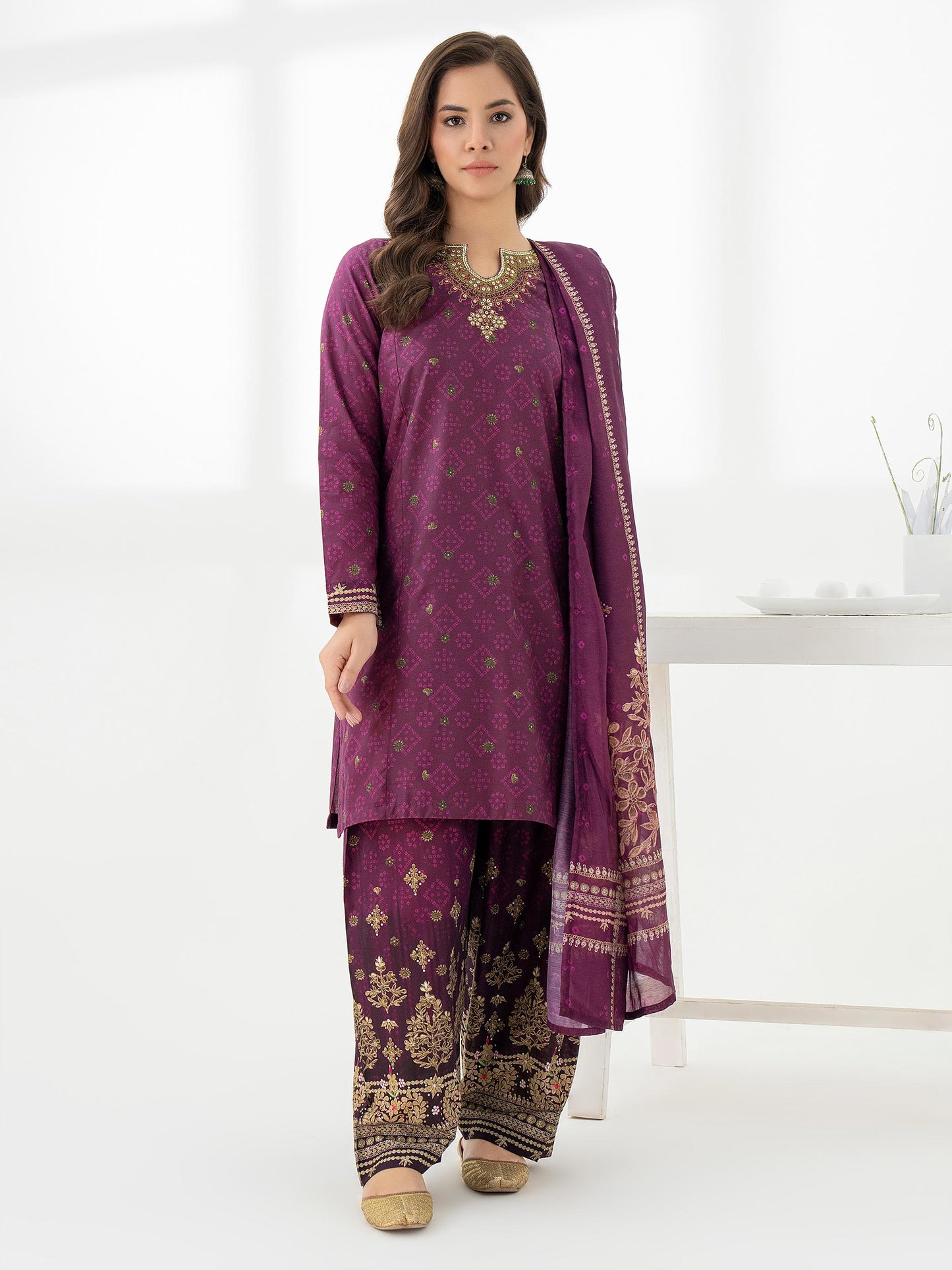 3 Piece Lawn Suit-Embroidered (Pret)