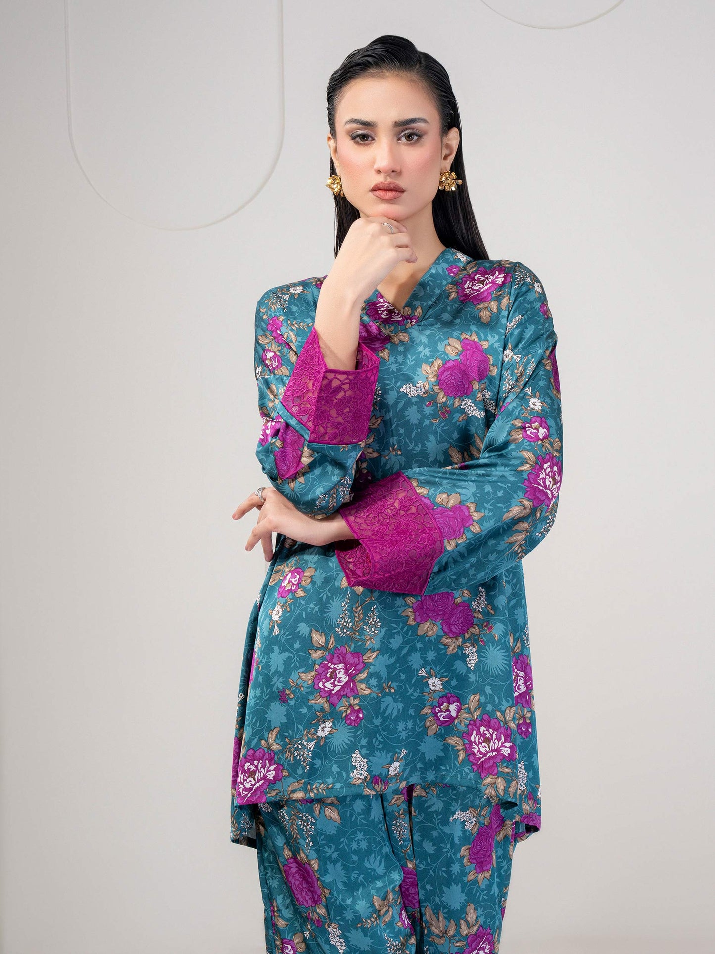 2 Piece Silk Suit-Embroidered (Pret)