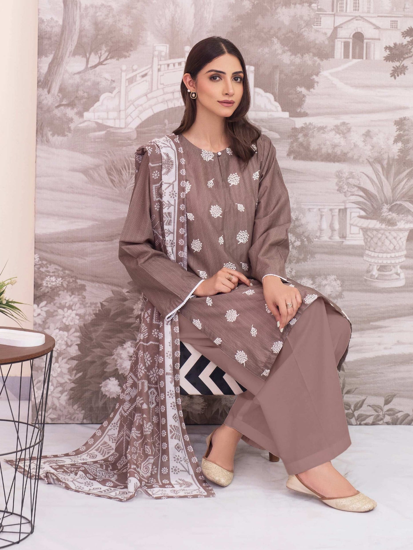 3 Piece Lawn Suit-Embroidered (Unstitched)