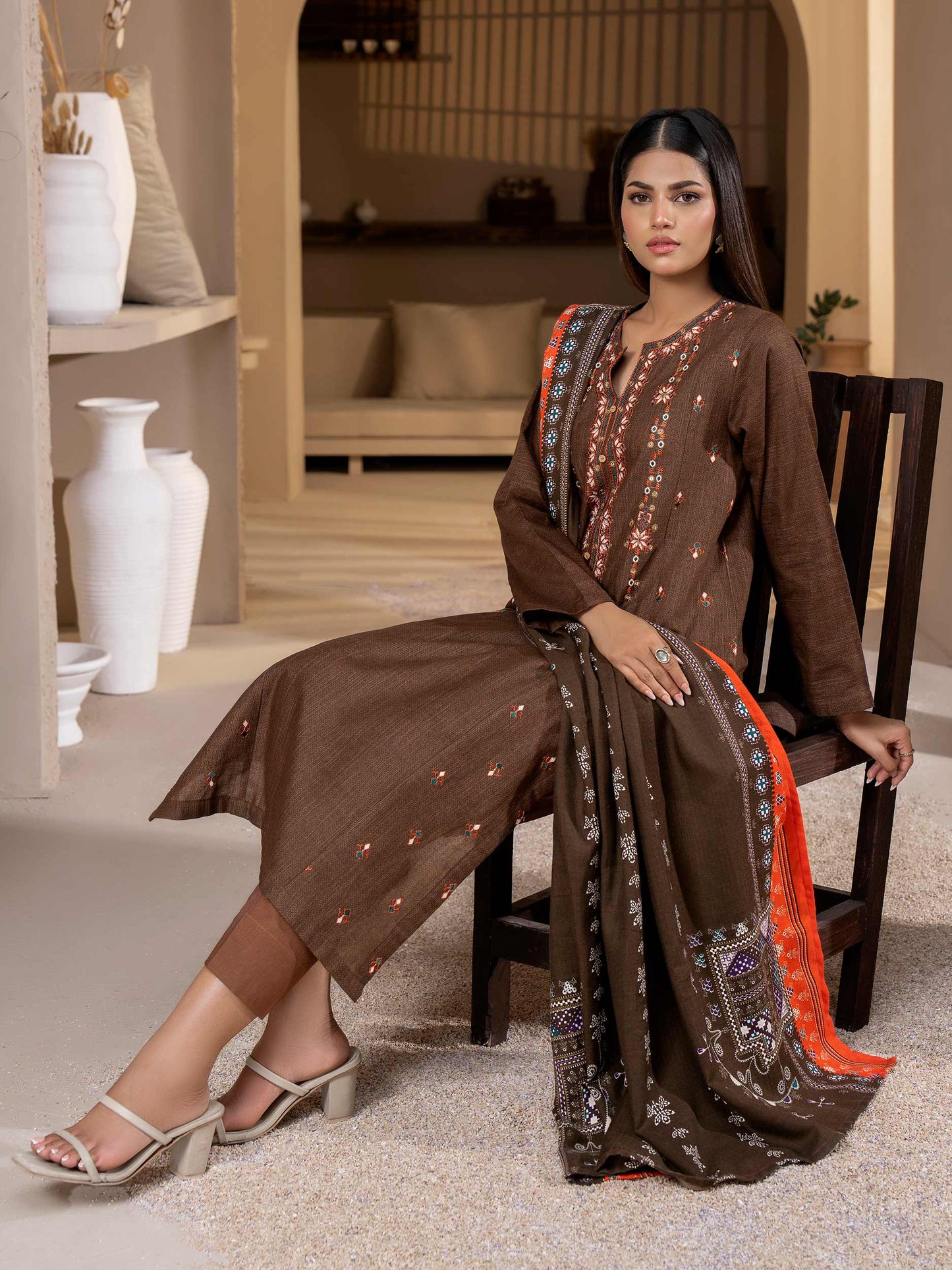 3 Piece Khaddar Suit-Embroidered (Unstitched)