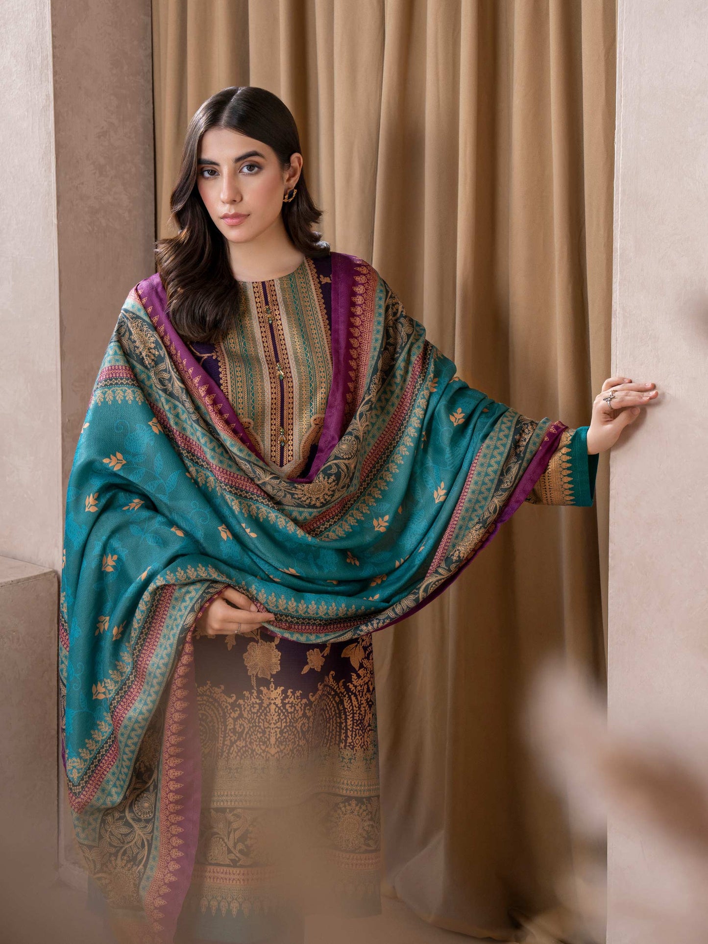 3 Piece Khaddar Suit-Paste Print (Unstitched)