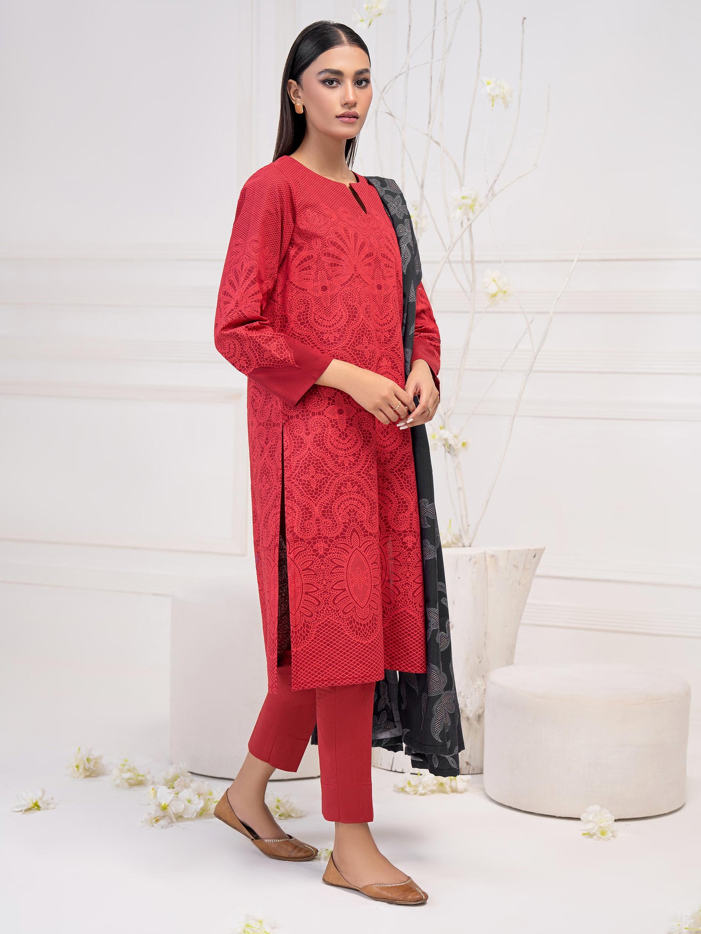 3 Piece Khaddar Suit-Emboss Print(Unstitched)